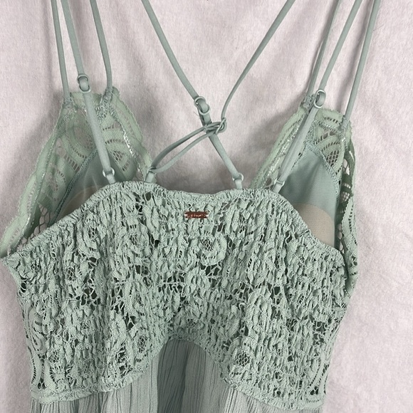 Pink small lace slip dress - Picture 6 of 6